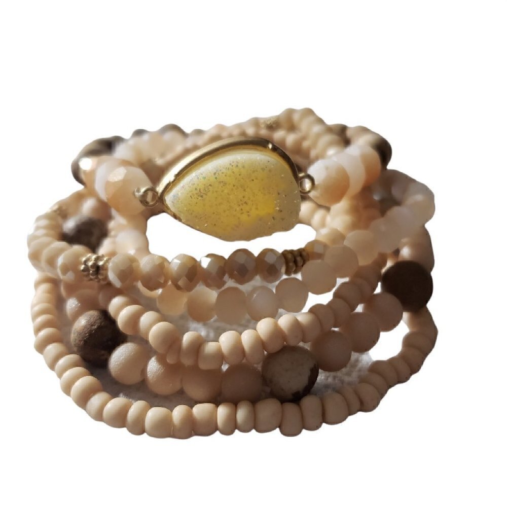 Womens Natural Teardrop Druzy Charm Mixed Beads Bracelet Casual Everyday Jewelry